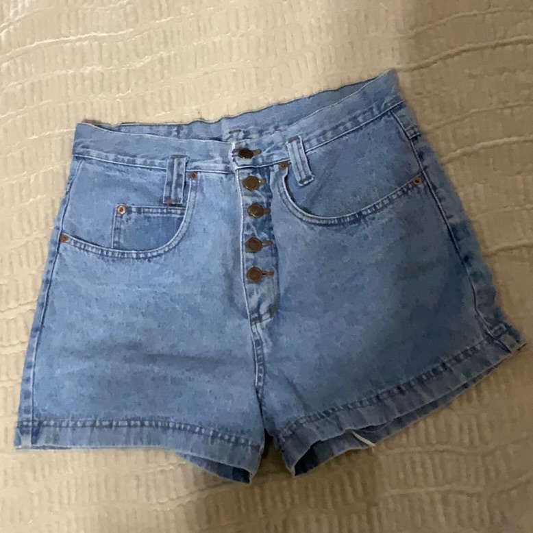 Button Fly, Size Medium.